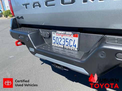 Certified 2024 Toyota Tacoma TRD Off-Road w/ TRD Off Road Upgrade Package AWD/4WD image 12