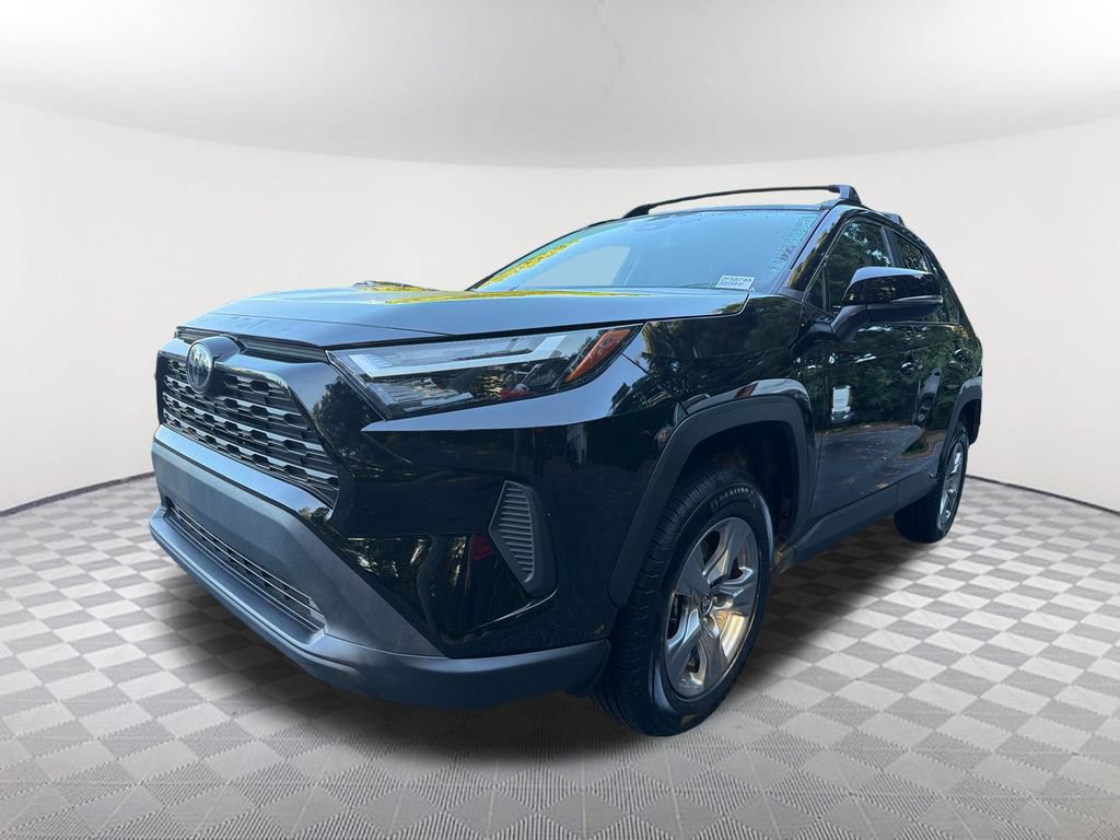 Used 2023 Toyota RAV4 XLE w/ Convenience Package FWD image 1