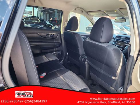 Used 2017 Nissan Rogue S AWD/4WD image 13