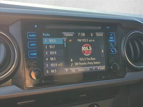 Used 2019 Toyota Tacoma TRD Sport AWD/4WD image 19