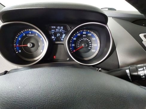 Used 2012 Hyundai Elantra Limited FWD image 26