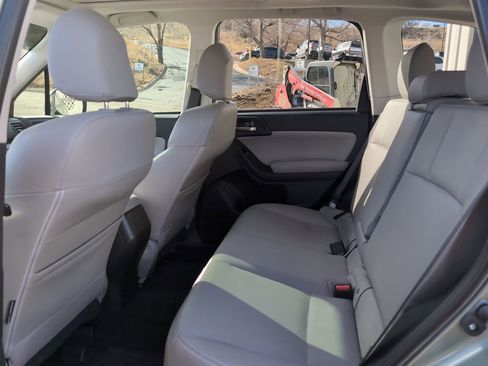 Used 2014 Subaru Forester 2.5i Limited w/ Popular Package #2 image 13