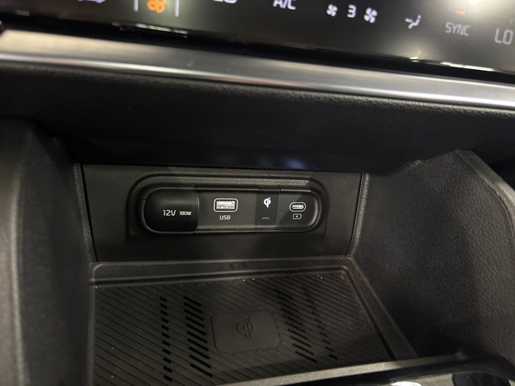 Certified 2025 Kia Sportage X-Line w/ Premium Package AWD/4WD image 27