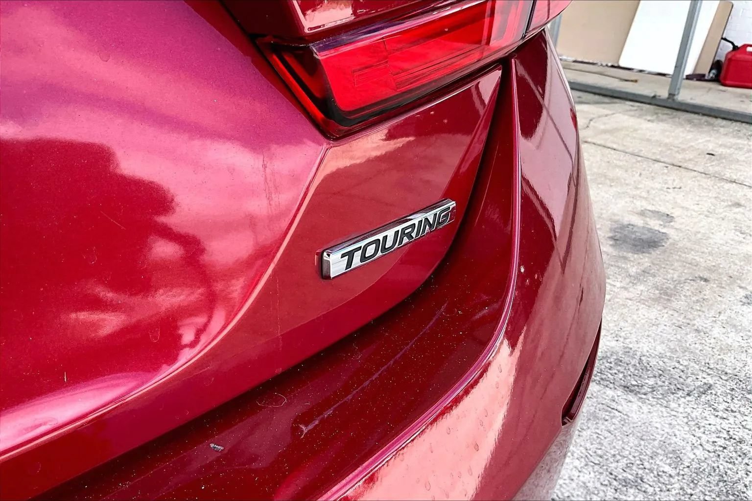 Used 2018 Honda Accord Touring image 21
