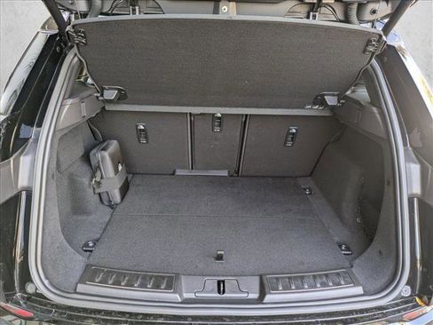 Used 2023 Land Rover Range Rover Evoque R-Dynamic SE image 6