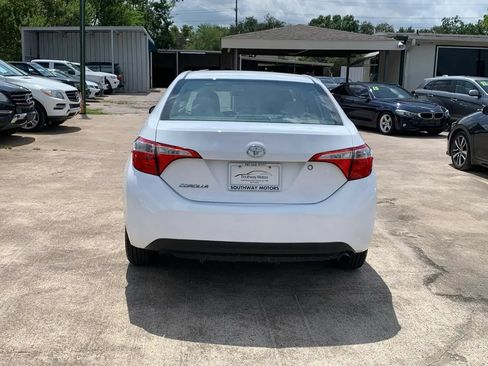 Used 2016 Toyota Corolla L FWD image 6