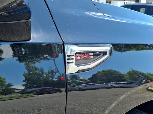 New 2026 GMC Yukon XL Denali w/ Denali Reserve Package AWD/4WD image 20