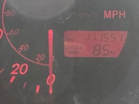 Used 2003 Pontiac Vibe AWD w/ Power Group Value Package image 2
