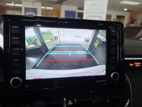 Used 2022 Toyota Corolla LE FWD image 14