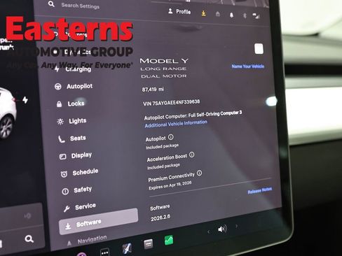 Used 2022 Tesla Model Y Long Range image 15