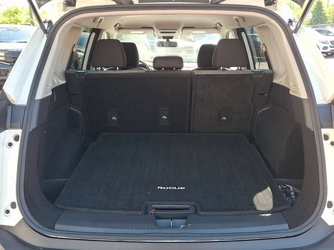 Used 2023 Nissan Rogue SV AWD/4WD image 29