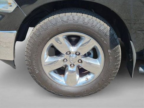 Used 2019 RAM 1500 Big Horn AWD/4WD image 9