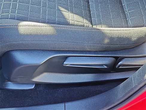 Certified 2025 Honda HR-V Sport image 18