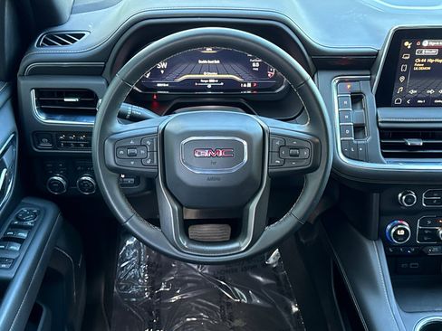 Used 2023 GMC Yukon XL AT4 w/ AT4 Premium Plus Package image 17