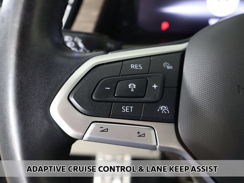 Used 2024 Volkswagen Atlas SEL Premium R-Line AWD/4WD image 6