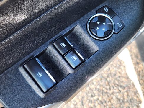 Used 2022 Ford Mustang GT Premium image 9