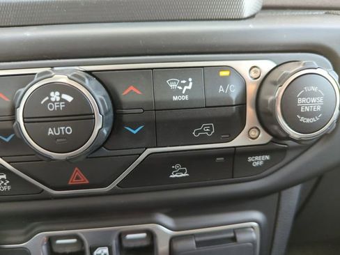 Used 2021 Jeep Gladiator Mojave image 26