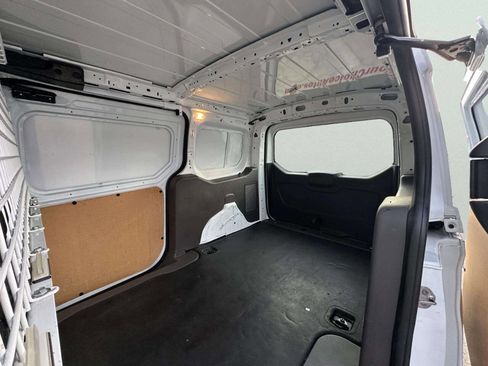 Used 2020 Ford Transit Connect XL image 13