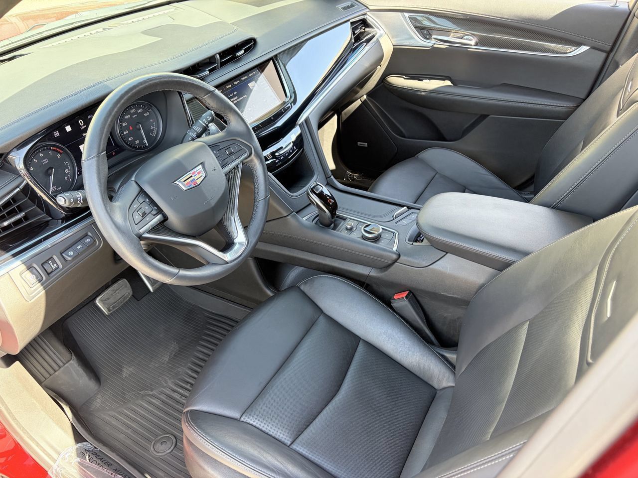 Used 2021 Cadillac XT6 Sport w/ LPO, ONYX Package AWD/4WD image 18