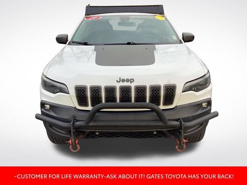 Used 2019 Jeep Cherokee Trailhawk AWD/4WD image 2