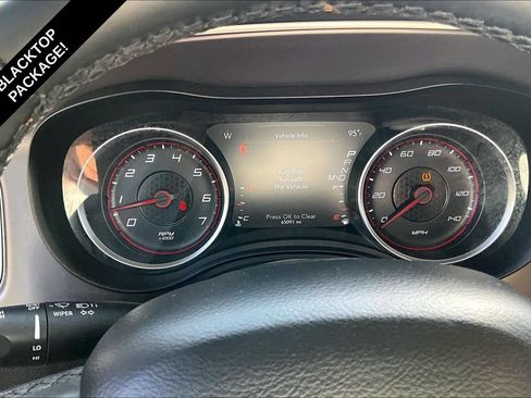 Used 2022 Dodge Charger SXT RWD image 20