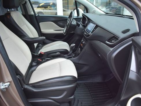 Used 2018 Buick Encore Sport Touring w/ Safety Package FWD image 38