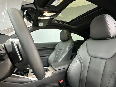 Certified 2025 BMW 430i Coupe w/ Premium Package image 15