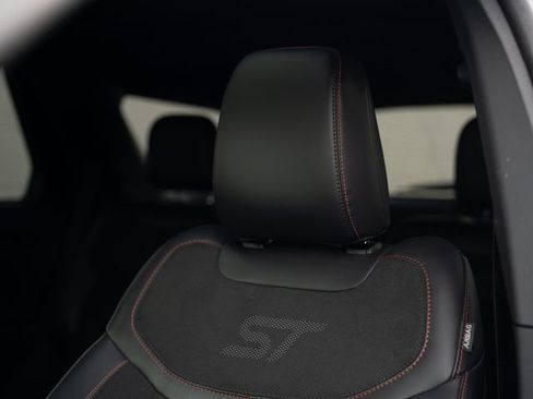 Used 2025 Ford Explorer ST image 20