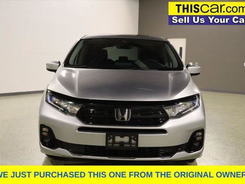 Used 2025 Honda Odyssey Elite image 2