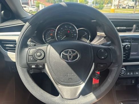 Used 2016 Toyota Corolla LE FWD image 16