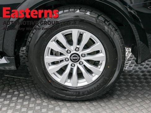 Used 2024 Nissan Armada SV image 8