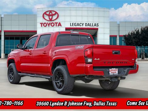 Used 2022 Toyota Tacoma SR AWD/4WD image 7