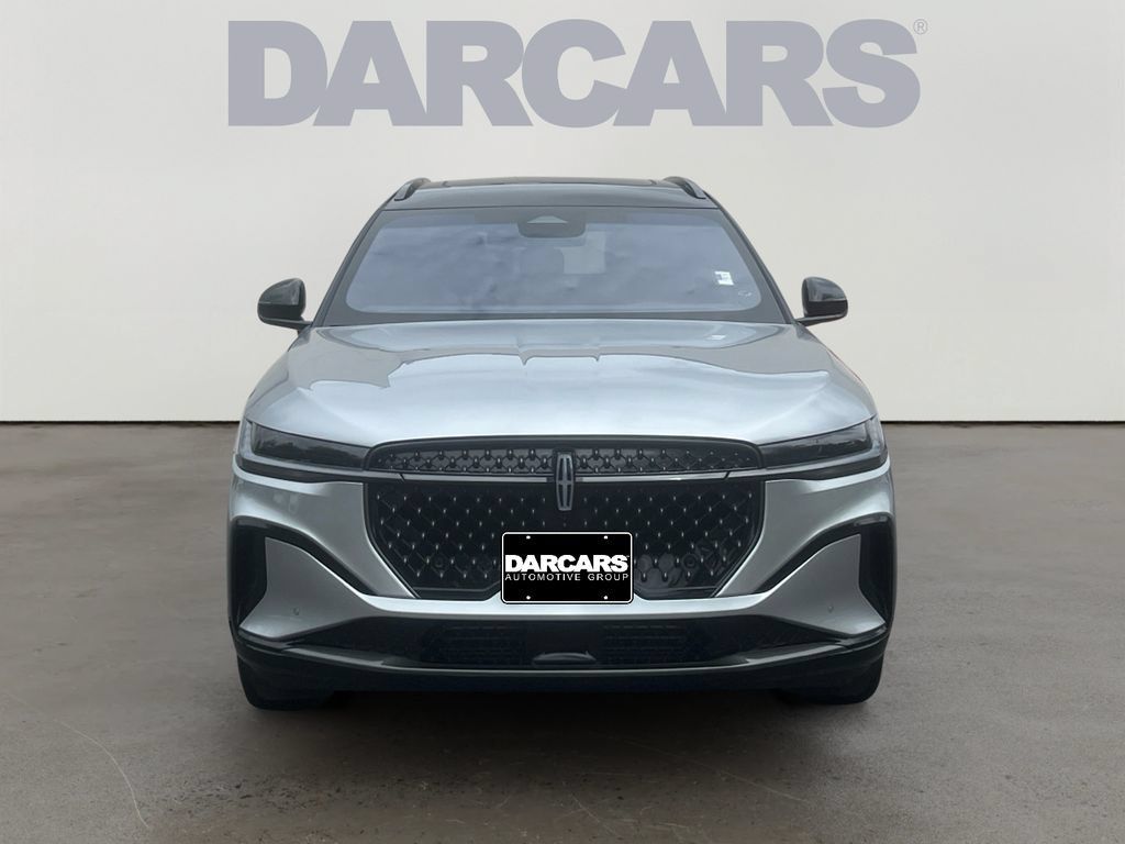 Used 2024 Lincoln Nautilus Reserve w/ Equipment Group 202A AWD/4WD image 2