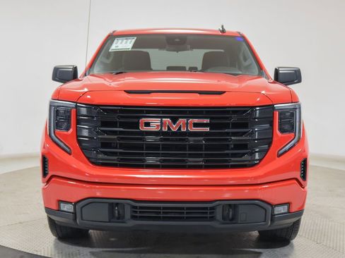 Used 2023 GMC Sierra 1500 Elevation AWD/4WD image 5