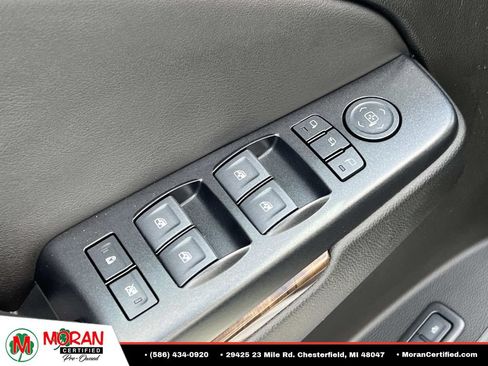 Used 2020 Chevrolet Tahoe LT w/ RST Edition AWD/4WD image 17