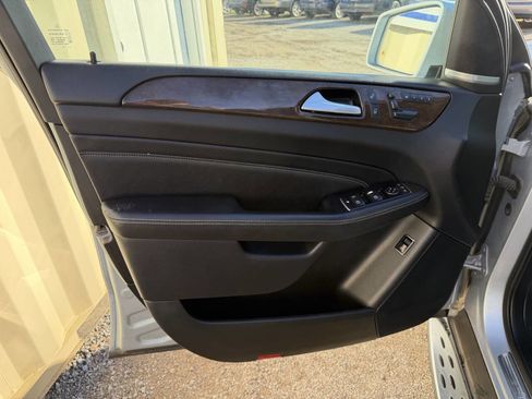 Used 2015 Mercedes-Benz ML 350 4MATIC image 9