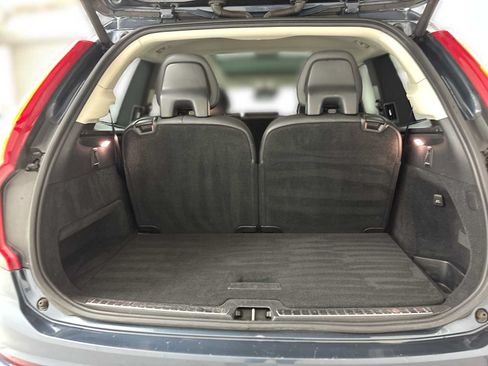 Used 2019 Volvo XC90 T6 Momentum AWD/4WD image 21