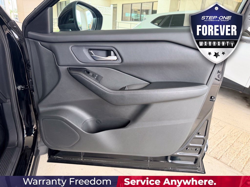 Used 2024 Nissan Rogue SV AWD/4WD image 36