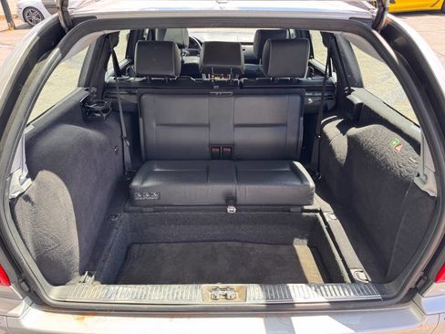 Used 2000 Mercedes-Benz E 320 4MATIC Wagon image 5