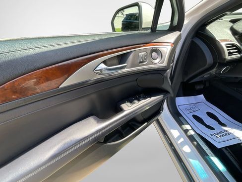 Used 2019 Lincoln MKZ Reserve AWD/4WD image 14