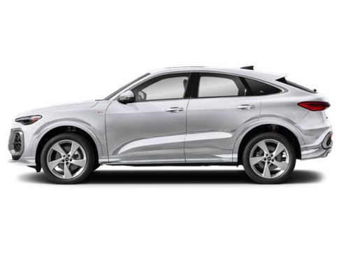 Used 2025 Audi Q5 Premium Plus w/ Premium Plus AWD/4WD image 3