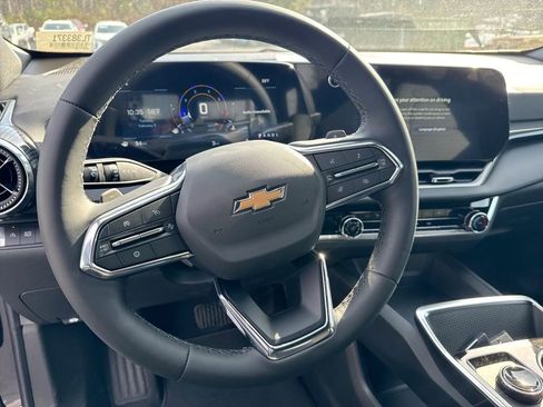 New 2026 Chevrolet Equinox LT image 16