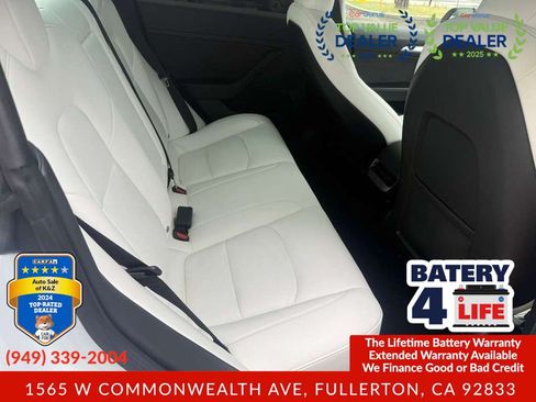 Used 2022 Tesla Model 3 Long Range AWD/4WD image 18