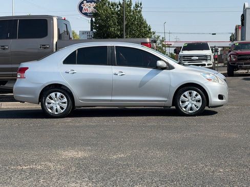 Used 2012 Toyota Yaris Sedan FWD image 41