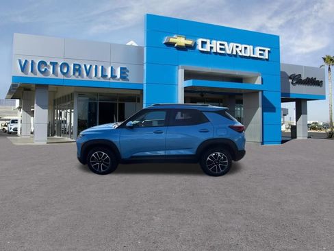 Used 2025 Chevrolet TrailBlazer LT FWD image 9