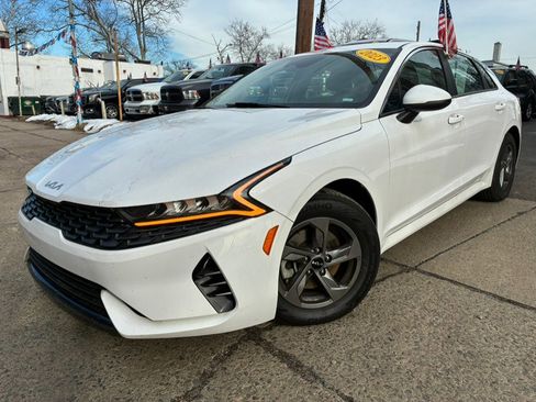 Used 2023 Kia K5 LXS image 1
