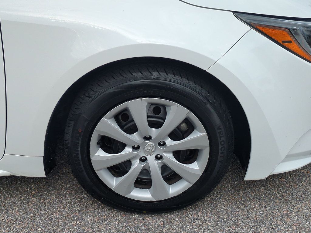 Certified 2024 Toyota Corolla LE FWD image 10