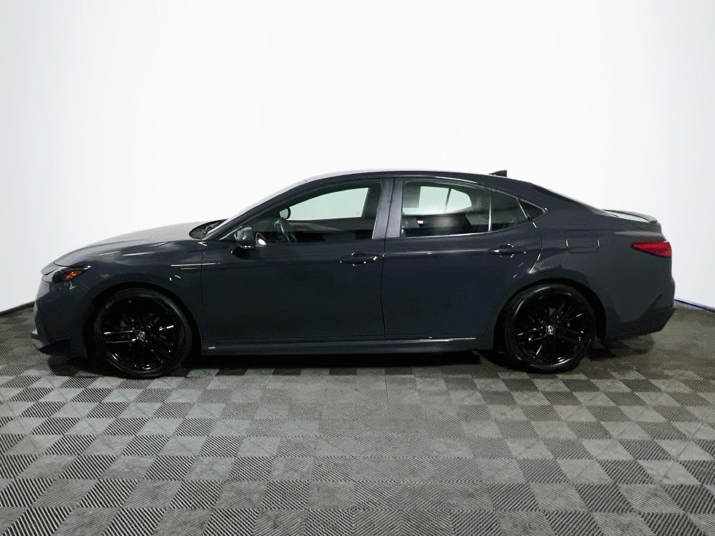 Certified 2025 Toyota Camry SE FWD image 4