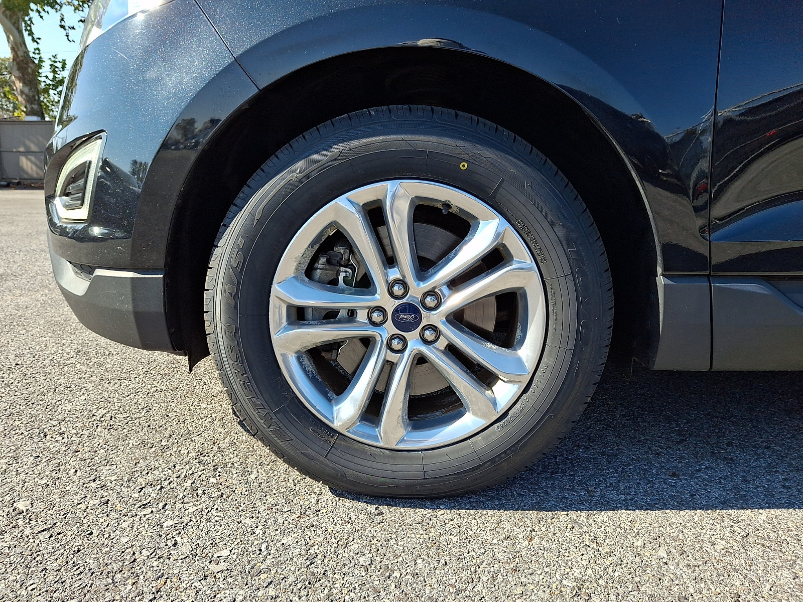Used 2015 Ford Edge SEL w/ Equipment Group 201A AWD/4WD image 9