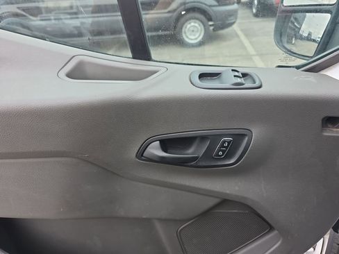 Certified 2023 Ford Transit 250 Medium Roof AWD image 18